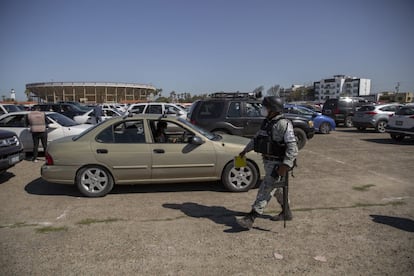 La Secretaría de Salud del Estado estableció 9 puntos de vacunación en la ciudad, en modalidad vehicular y peatonal.