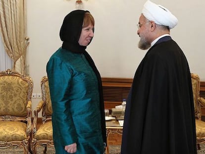 Rohani recebe Ashton, em foto divulgada pela presidência.