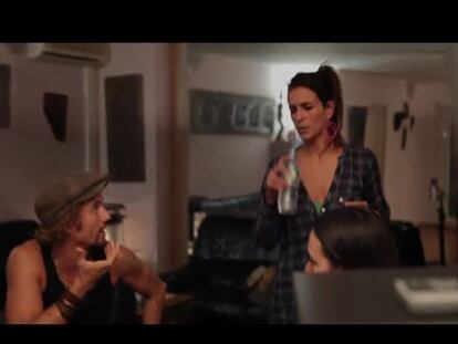 Bebe y Macaco en 'El vecindario'