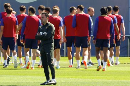 Xavi Hernández, durante el último entrenamiento del Barcelona antes del clásico.