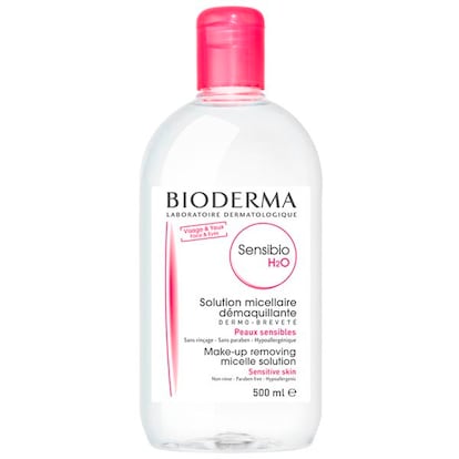 Sensibio H2O de Bioderma, un agua micelar muy eficaz como limpiador y con un pH similar al de la piel. Compra por 12,90€ en Amazon.