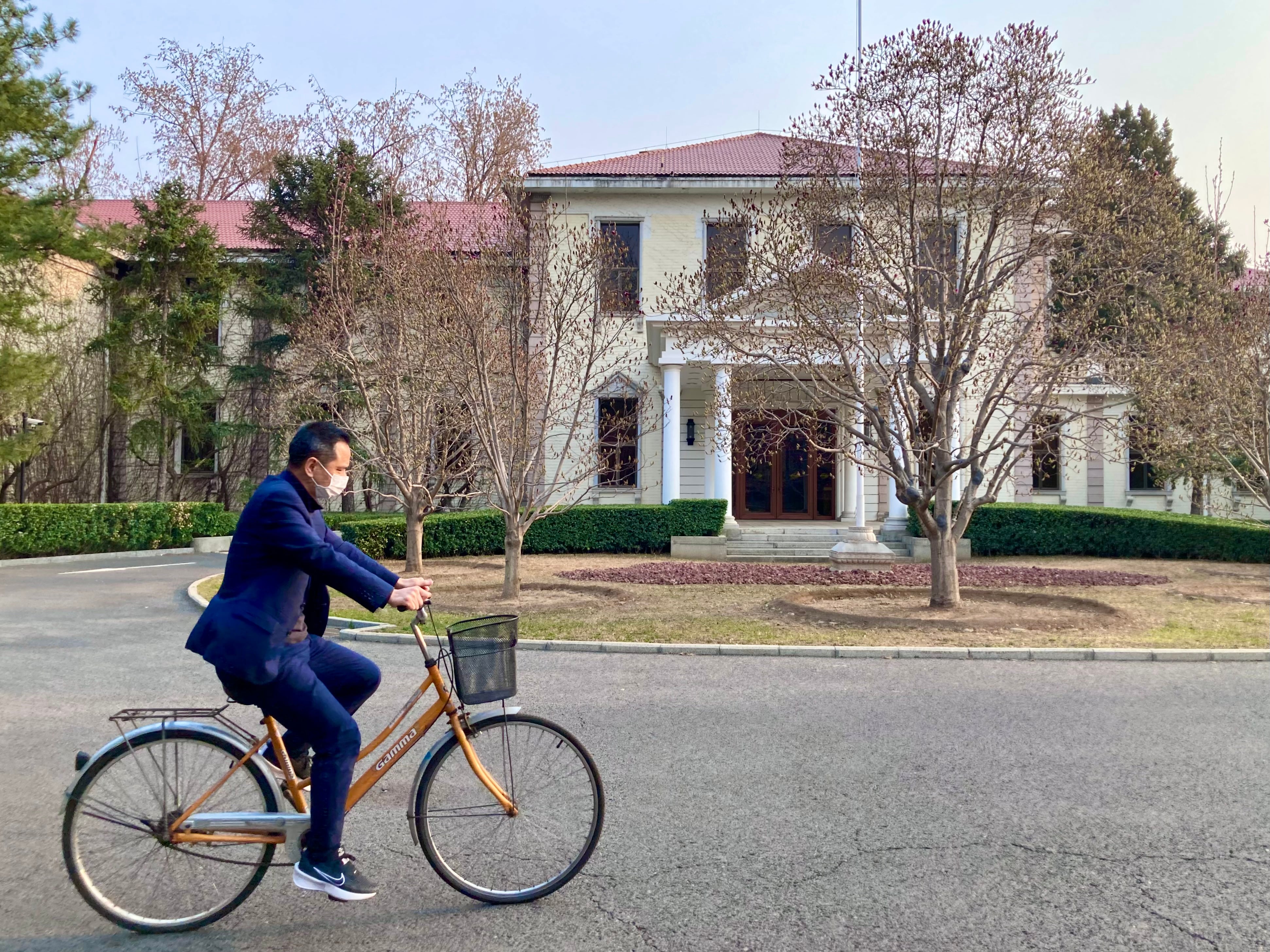 La villa número 5 en la que en 1971 negoció en secreto Henry Kissinger, entonces asesor de Seguridad Nacional de Estados Unidos,  con el primer ministro chino, Zhou Enlai. Imagen tomada el pasado 23 de marzo.