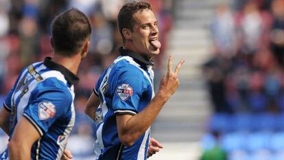 Oriol Riera, tras marcar con el Wigan.