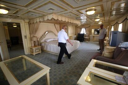 Interior del yate de Saddam.