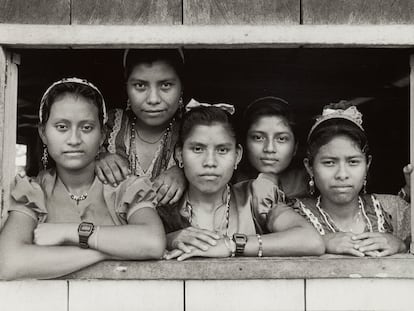 Mujeres en las comunidades Zapatistas