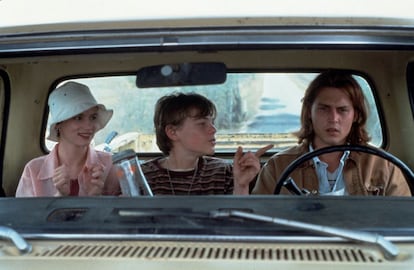 '¿Quién ama a Gilbert Grape?' (1993), junto a Leonardo DiCaprio y Juliette Lewis, fue una de sus películas más alabadas, aunque la nominación como mejor actor de reparto se la llevó el que años más tarde se convertiría en el protagonista de 'Titanic' o 'El lobo de Wall Street', quien el año pasado al fin se llevó la estatuilla tras cinco intentos.