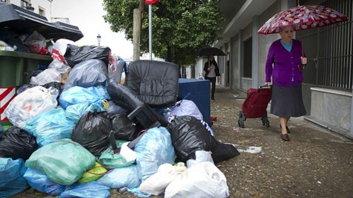 La Junta traslada a Jerez su preocupación por la huelga de basura en la ...