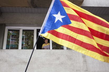 Las esteladas se convirtieron en las protagonistas de la jornada nacional catalana. Cientos de esteladas y senyeras pasearon este viernes por las calles de Barcelona.