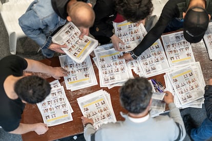 Conteo de votos en Corferias durante la jornada de elecciones presidenciales en Bogotá, (Colombia), el 31 de mayo del 2026.