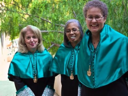 Marilyn Cochran-Smith, Gloria Ladson-Billings y Linda Darling-Hammond, investidas por la Universidad de Alicante