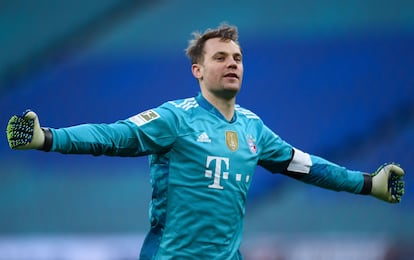 Neuer celebra el 0-1.