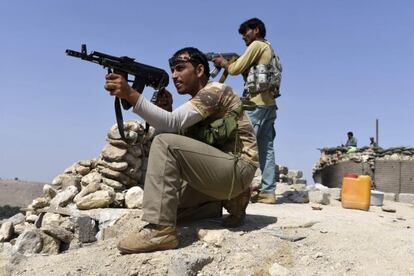 Soldados afganos, en un ataque al Estado Isl&aacute;mico.