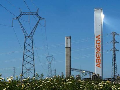 Abengoa negocia con la Generalitat trasladar su sede a Valencia