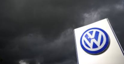 Insignia del Grupo automovilístico alemán Volkswagen.