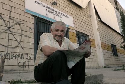 Constantin Muntean, delante del centro de acogida de Jaén.