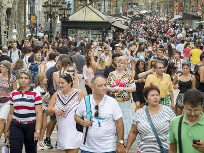 Turistas en el centro de Barcelona