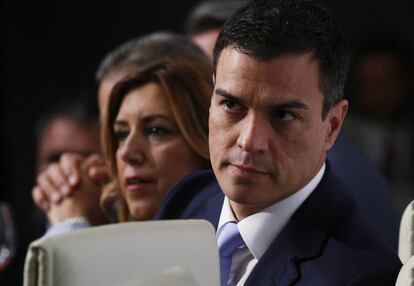 Pedro S&aacute;nchez y Susana D&iacute;az, en Sevilla.