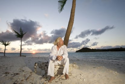 Richard Branson, en una de sus islas.