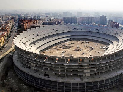 El Nou Mestalla, en 2011, cuando ya se había patralizado.