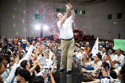 Marcelo Ebrard en Puerto Vallarta, Jalisco.