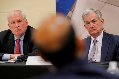 Jerome Powell (derecha) y Eric Rosengren, entonces presidente de la Fed de Boston