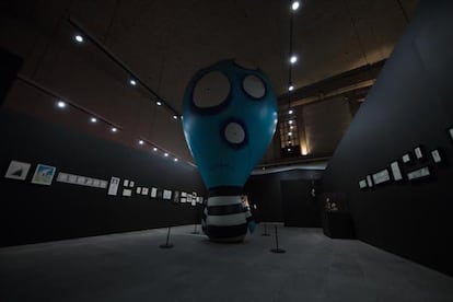 Burton creó al niño globo para la exposición del MoMA de Nueva York que ahora se exhibe en México.