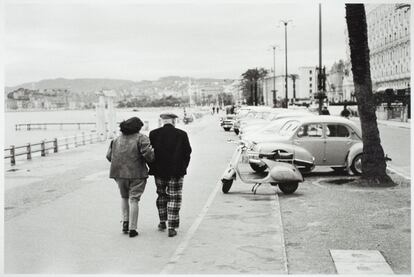 Picasso y Jacqueline. Cannes, 1957.