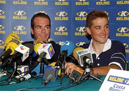 Aitor González y Óscar Sevilla durante  la conferencia de prensa que dieron ayer.