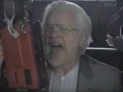 Tim Robbins, con una videocámara VHS
