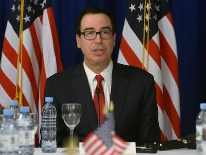 O secretário do Tesouro dos EUA, Steven Mnuchin, durante encontro com a imprensa.