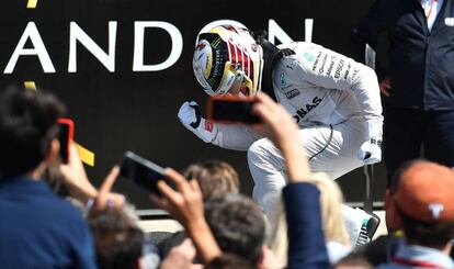 Hamilton, este domingo, tras imponerse en Silverstone.