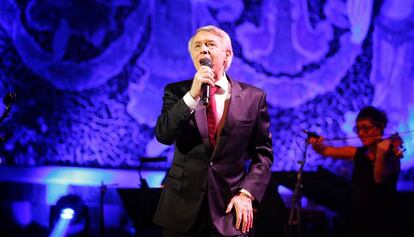 Salvatore Adamo en el concierto celebrado en el Palau de la M&uacute;sica.