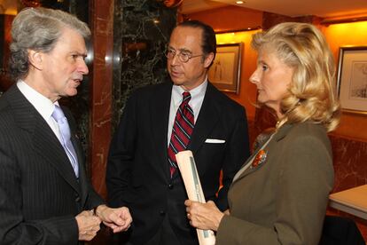 Eduardo Montes, presidente de Unesa, Antonio Vázquez, Iberia, Isabel Tocino, Consejera externa del Banco de Santander