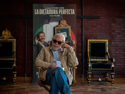 EL director mexicano Luis Estrada en sus oficina de Ciudad de México el día 21 de febrero de 2023.