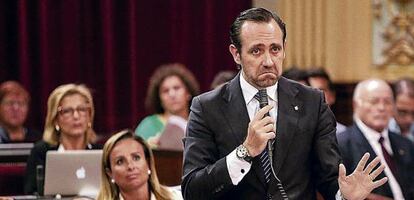 José Ramón Bauzá intervé en el Parlamento, en 2013.