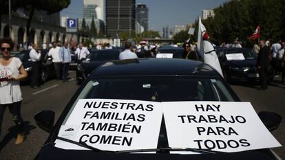 Ride-hailing companies protesting in Madrid.