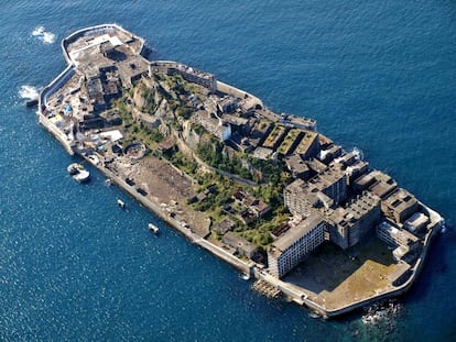 Panorámica de la isla Hashima, en Japón.