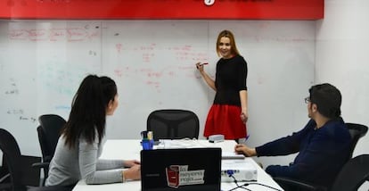 Oficinas de la empresa La nevera roja de comida a domicilio.