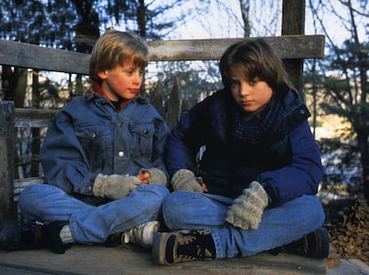 Macaulay Culkin y Elijah Wood se conocieron en el rodaje de la película 'El buen hijo', de 1993. Poco más se sabe de su estrecha relación, pero después de casi tres décadas ambos actores mantienen el contacto.