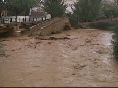 Una tromba de agua deja Granada inundada