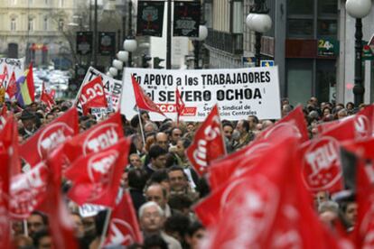 Manifestación en apoyo del hospital de Leganés, ayer en el centro de Madrid.