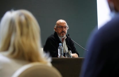 Jaume Roures, durante una rueda de prensa en París.