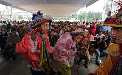 People pay homage in Mexico City this past weekend to the 43 students killed last September in Iguala, Guerrero state.