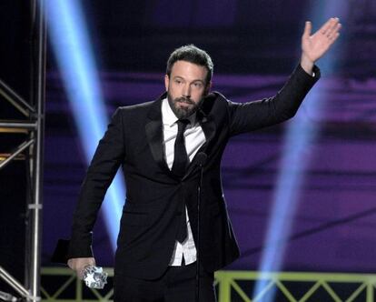 Ben Affleck recoge el premio al mejor director por 'Argo'.