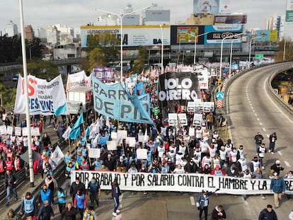 Protesta contra las medidas económicas de Fernández, el jueves en Buenos Aires.