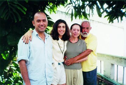 Foto em família, em 2000.