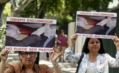 Protestas contra sacerdotes en Chile durante enero de este año.