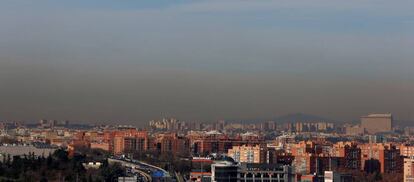 Boina de contaminacion en Madrid desde Mercamadrid ayer miércoles.