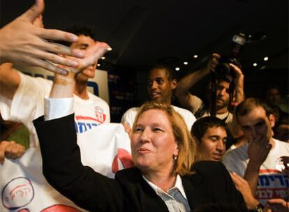 Tzipi Livni , la ministra de Exteriores israelí celebra su victoria en las elecciones primarias