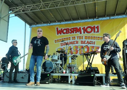 Steven Harwell, el controvertido líder de Smash Mouth, durante un concierto en Coney Island en 2018.